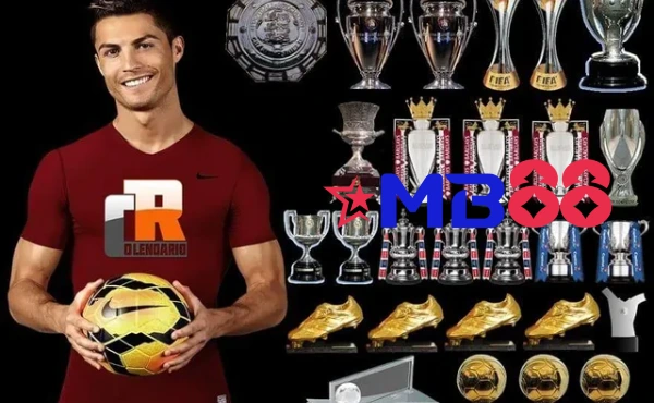 Cristiano Ronaldo: Hành trình từ cậu bé nghèo đến huyền thoại bóng đá 2 Ronaldo